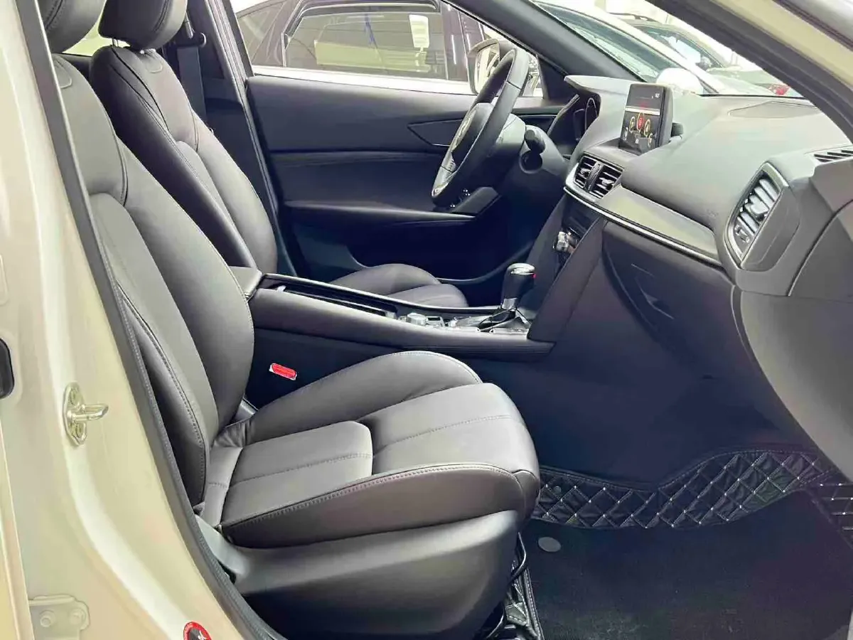 2021 Mazda CX-4 2.0L 158HP L4 6AT,autocango,china used car exporter,china ev exporter,chinese used car exporter,chinese used ev exporter