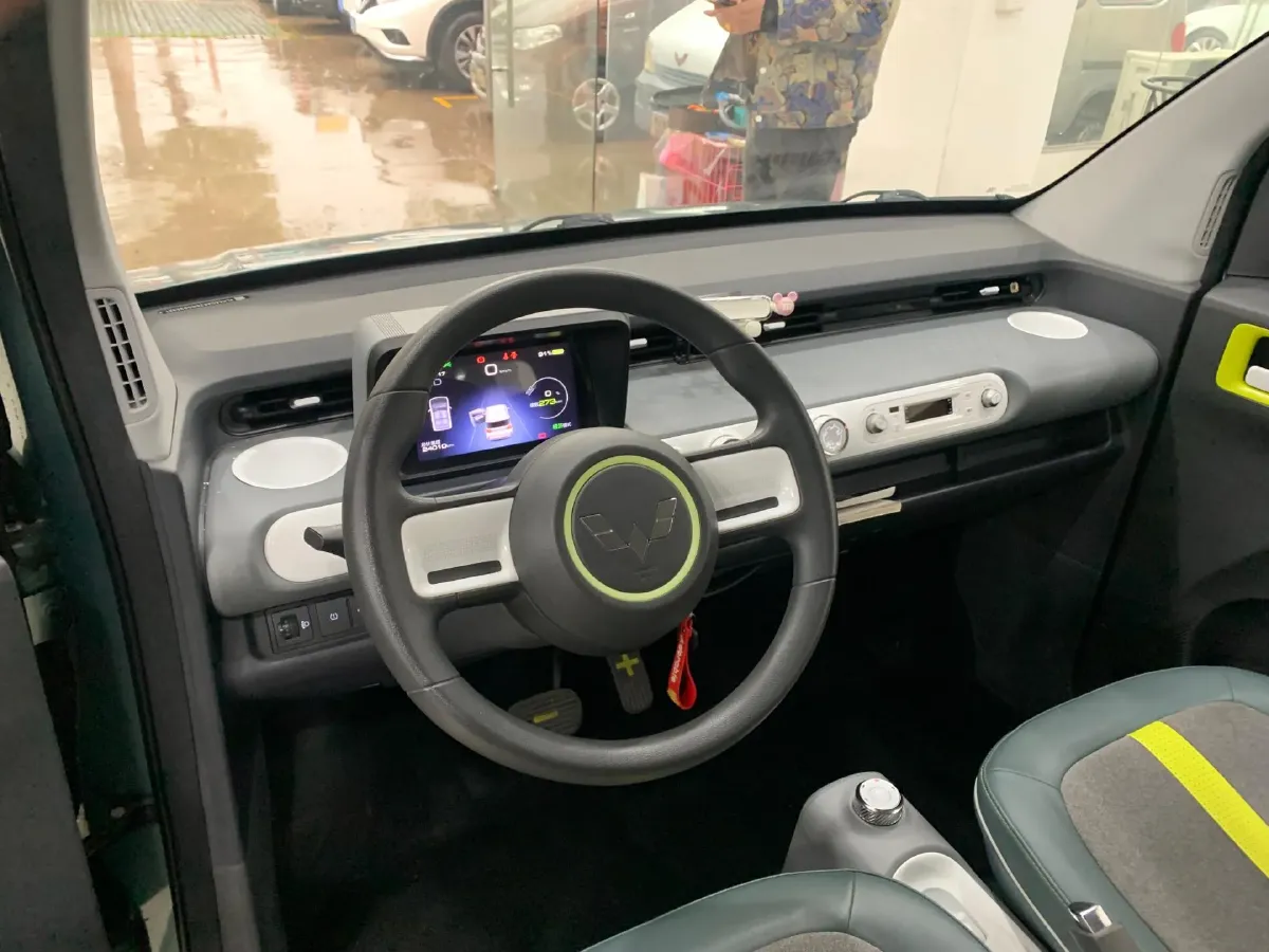 2022 WuLing HongGuang MINI EV BEV 26.5KWH,autocango,china used car exporter,china ev exporter,chinese used car exporter,chinese used ev exporter