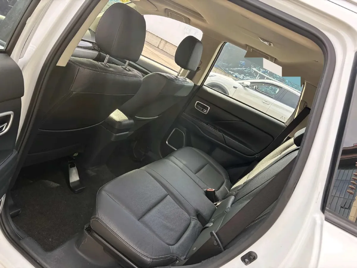 2018 Mitsubishi Outlander 2.0L 166HP L4 CVT,autocango,china used car exporter,china ev exporter,chinese used car exporter,chinese used ev exporter