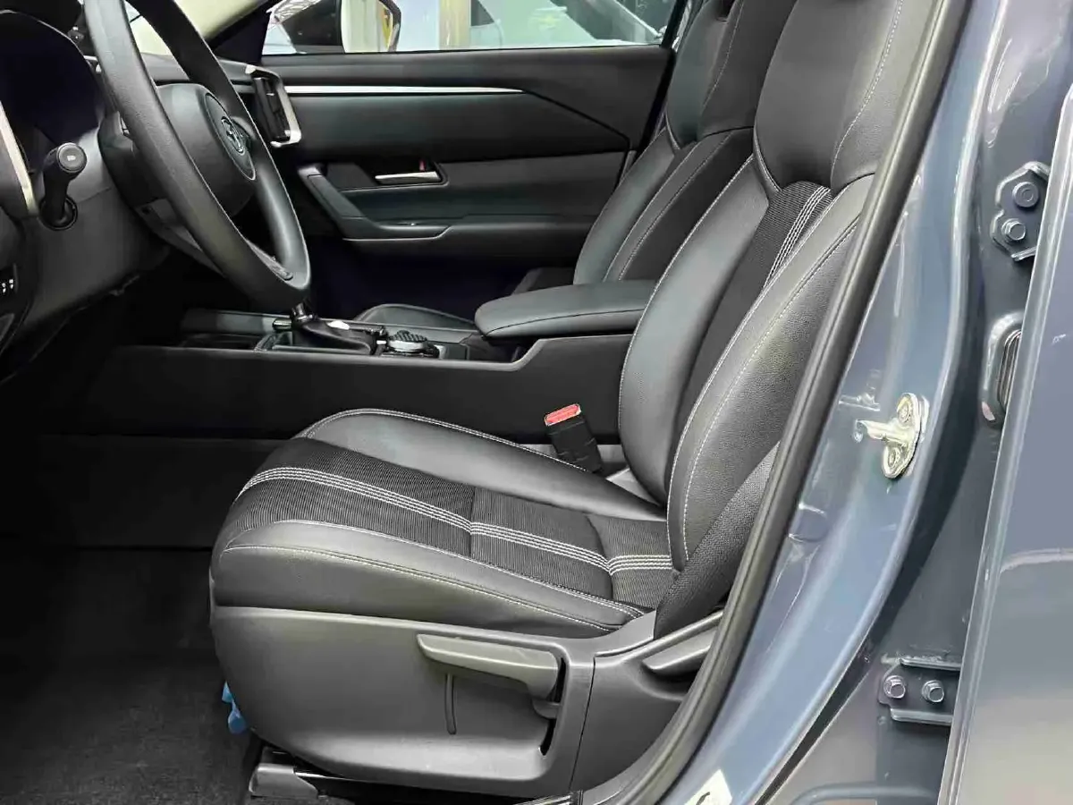 2023 Mazda CX-50 2.0L 155HP L4 6AT,autocango,china used car exporter,china ev exporter,chinese used car exporter,chinese used ev exporter