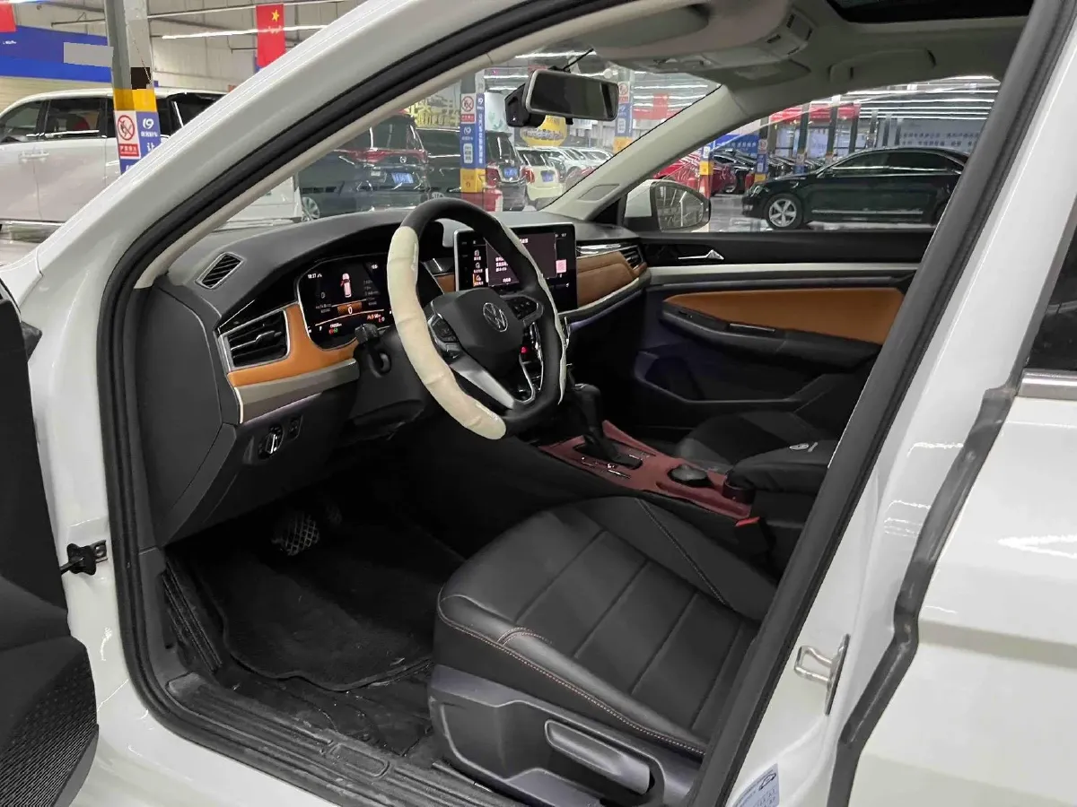 2024 Volkswagen Bora 1.4T 150HP L4 7DCT,autocango,china used car exporter,china ev exporter,chinese used car exporter,chinese used ev exporter