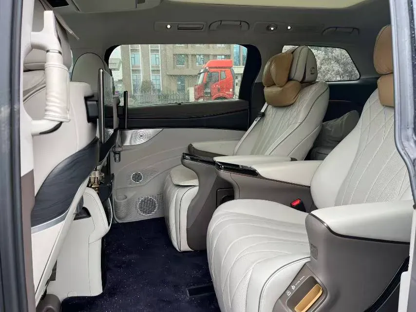 2022 Mercedes-Benz GLC Class 2.0T 197HP L4 9AT,autocango,china used car exporter,china ev exporter,chinese used car exporter,chinese used ev exporter