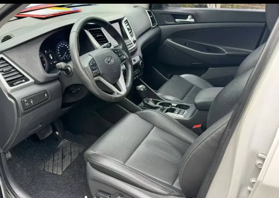 2018 Hyundai Tucson 1.6T 177HP L4 7DCT,autocango,china used car exporter,china ev exporter,chinese used car exporter,chinese used ev exporter