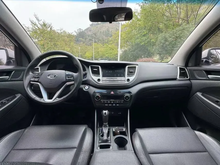 2018 Hyundai Tucson 1.6T 177HP L4 7DCT,autocango,china used car exporter,china ev exporter,chinese used car exporter,chinese used ev exporter