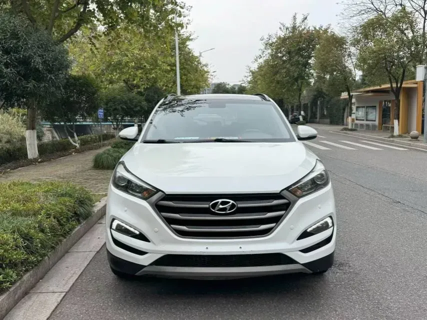 2018 Hyundai Tucson 1.6T 177HP L4 7DCT,autocango,china used car exporter,china ev exporter,chinese used car exporter,chinese used ev exporter