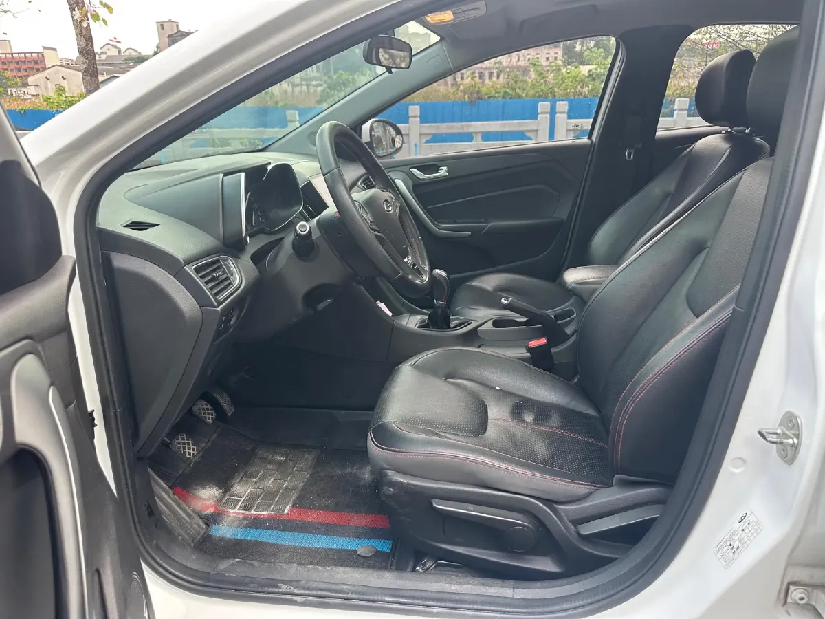 2017 ChangAn CS35 1.6L 125HP L4 5MT,autocango,china used car exporter,china ev exporter,chinese used car exporter,chinese used ev exporter