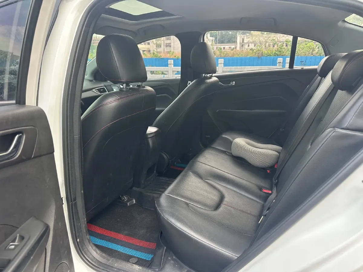 2017 ChangAn CS35 1.6L 125HP L4 5MT,autocango,china used car exporter,china ev exporter,chinese used car exporter,chinese used ev exporter