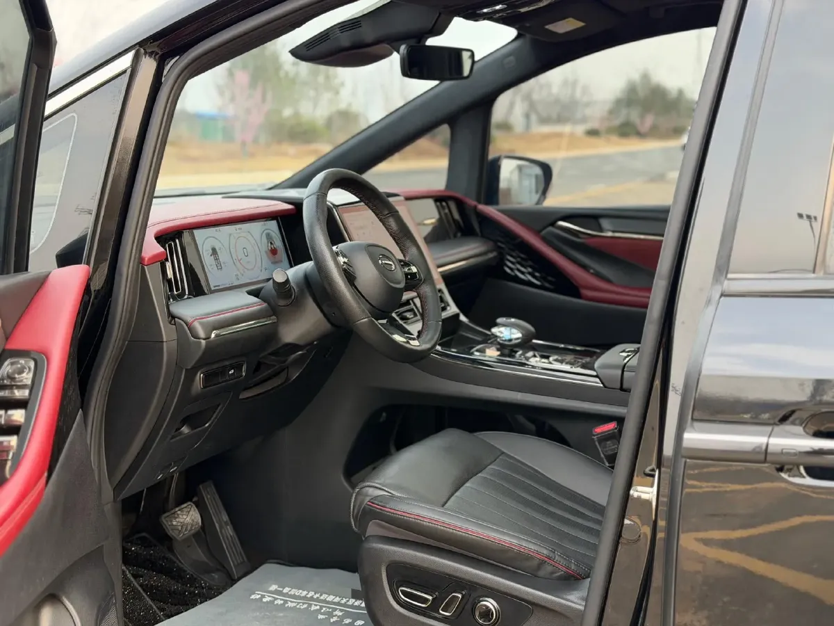 2023 GAC Trumpchi M8 2.0T 252HP L4 8AT,autocango,china used car exporter,china ev exporter,chinese used car exporter,chinese used ev exporter