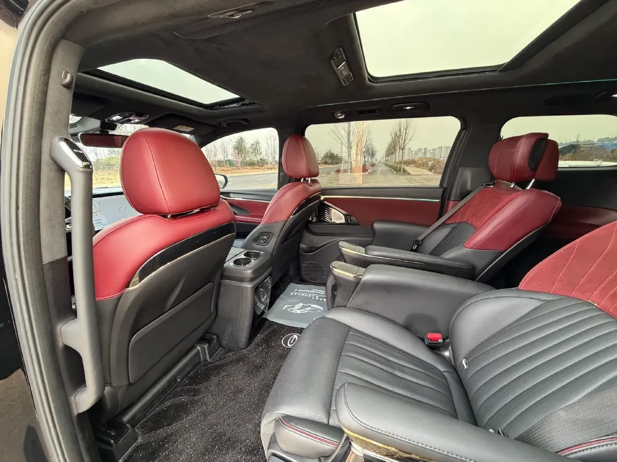 2023 GAC Trumpchi M8 2.0T 252HP L4 8AT,autocango,china used car exporter,china ev exporter,chinese used car exporter,chinese used ev exporter