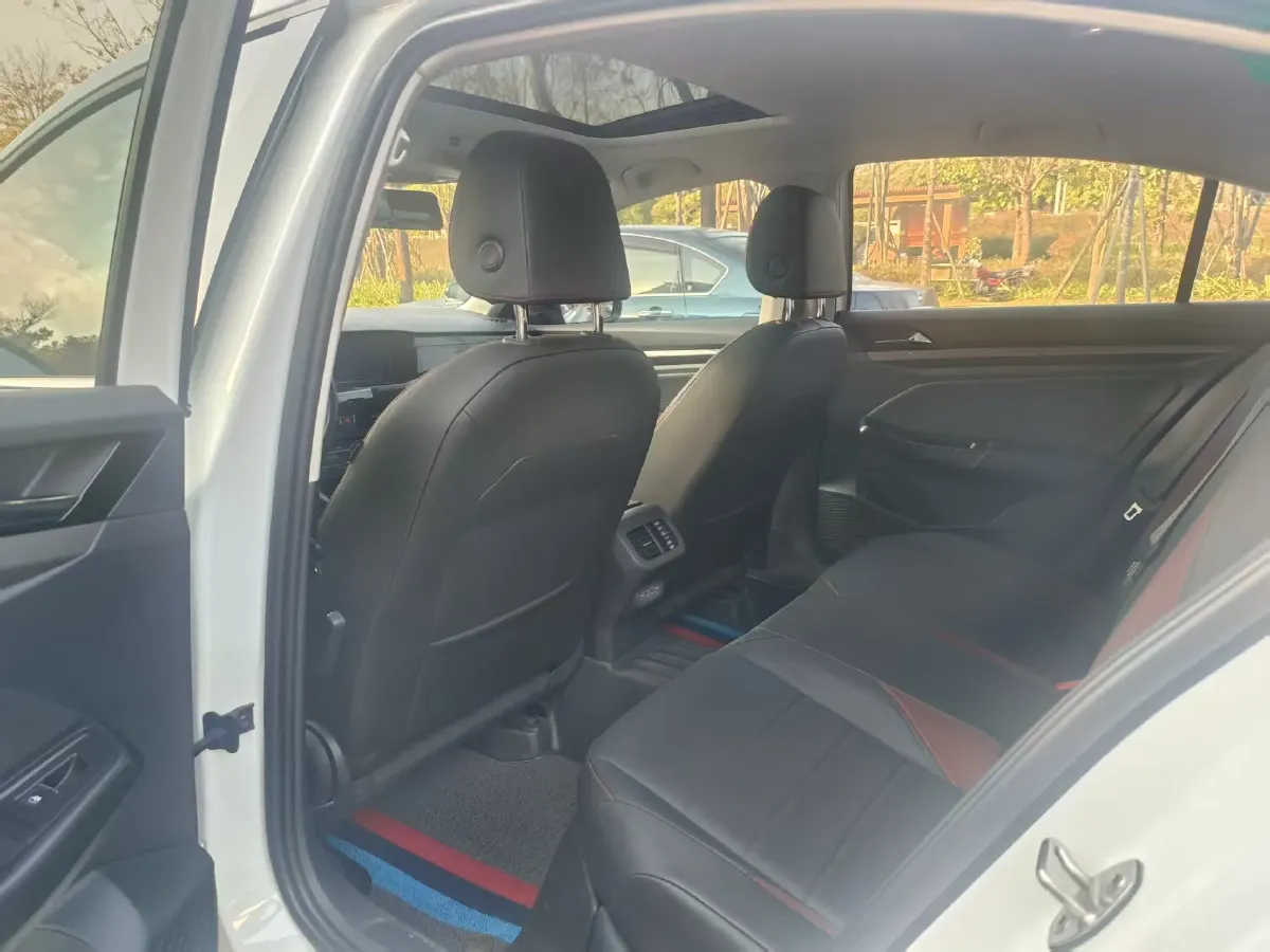 2021 Volkswagen Bora 1.5L 113HP L4 6AT,autocango,china used car exporter,china ev exporter,chinese used car exporter,chinese used ev exporter