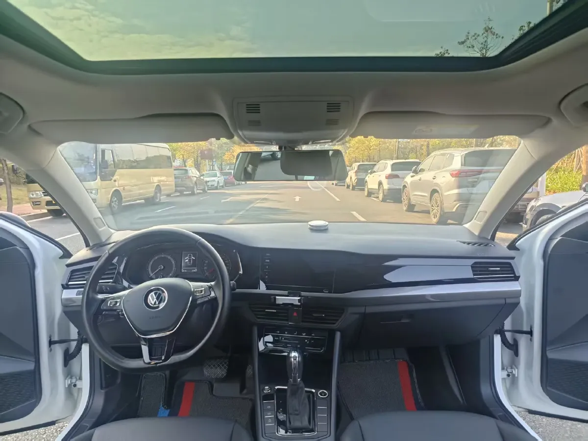 2021 Volkswagen Bora 1.5L 113HP L4 6AT,autocango,china used car exporter,china ev exporter,chinese used car exporter,chinese used ev exporter