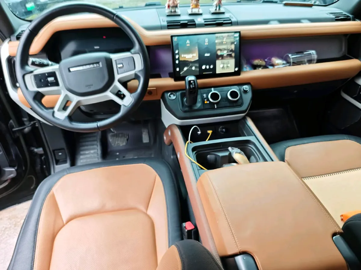 2023 Land Rover Defender 3.0T 400HP L6 8AT,autocango,china used car exporter,china ev exporter,chinese used car exporter,chinese used ev exporter