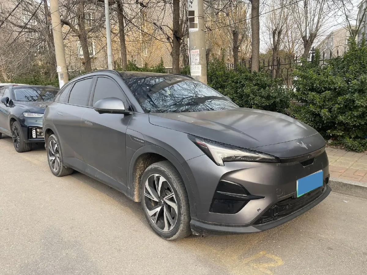 2024 HongQi H5 2.0T 224HP L4 8AT,autocango,china used car exporter,china ev exporter,chinese used car exporter,chinese used ev exporter