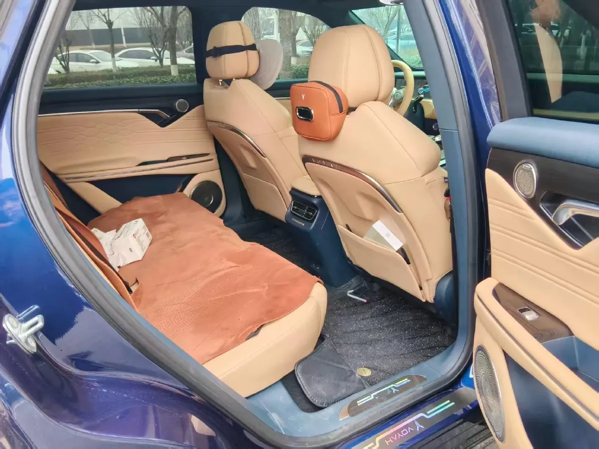 2021 Voyah FREE Range Extended 109HP REEV 33KWH,autocango,china used car exporter,china ev exporter,chinese used car exporter,chinese used ev exporter