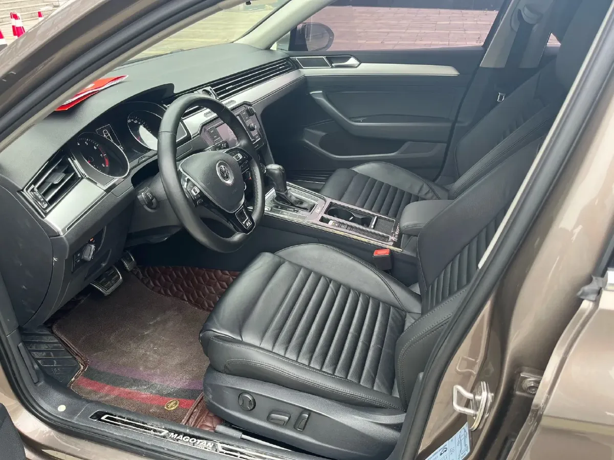 2018 Volkswagen Magotan 1.8T 180HP L4 7DCT,autocango,china used car exporter,china ev exporter,chinese used car exporter,chinese used ev exporter