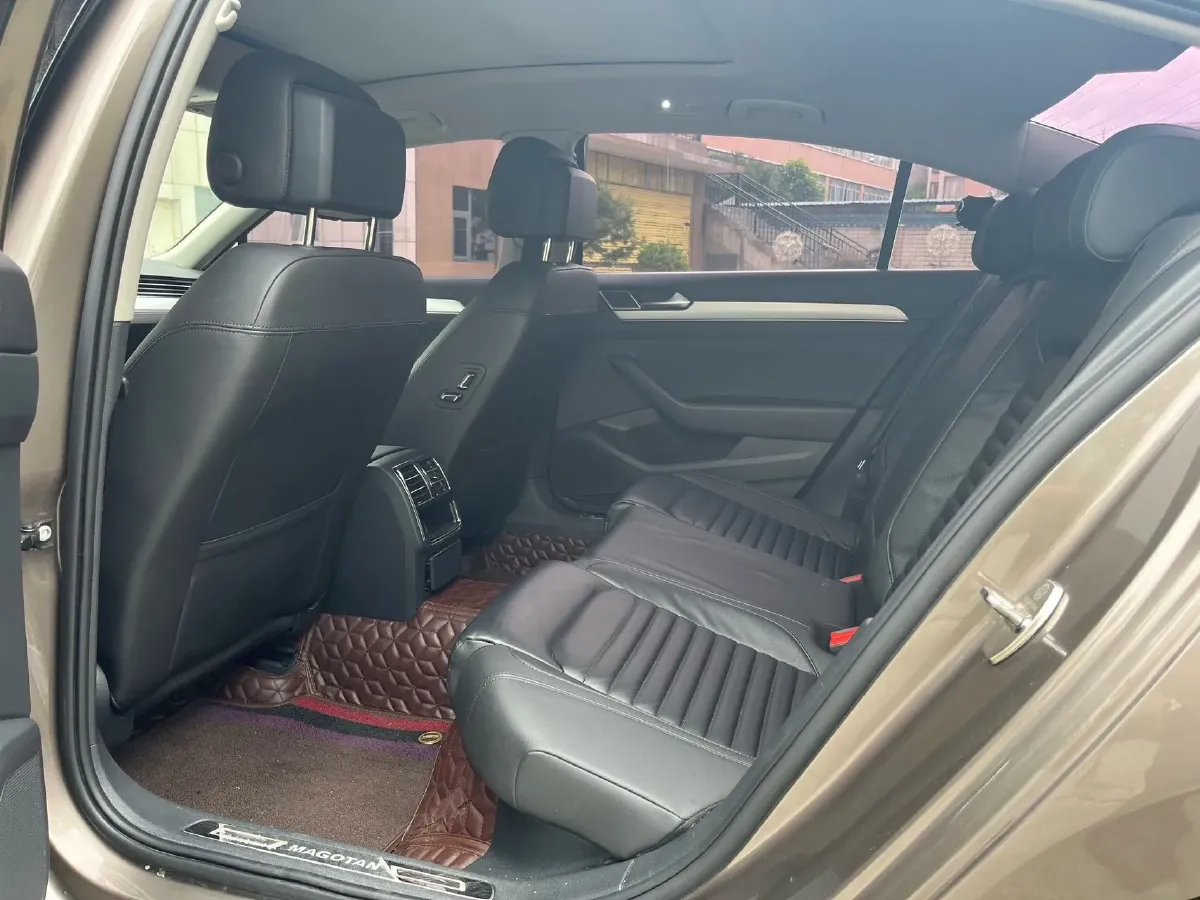 2018 Volkswagen Magotan 1.8T 180HP L4 7DCT,autocango,china used car exporter,china ev exporter,chinese used car exporter,chinese used ev exporter