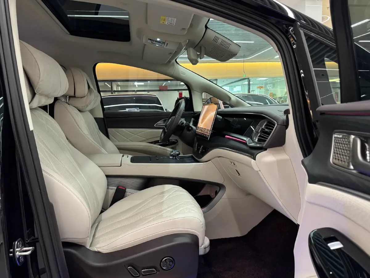 2025 Denza D9 BEV 103KWH,autocango,china used car exporter,china ev exporter,chinese used car exporter,chinese used ev exporter