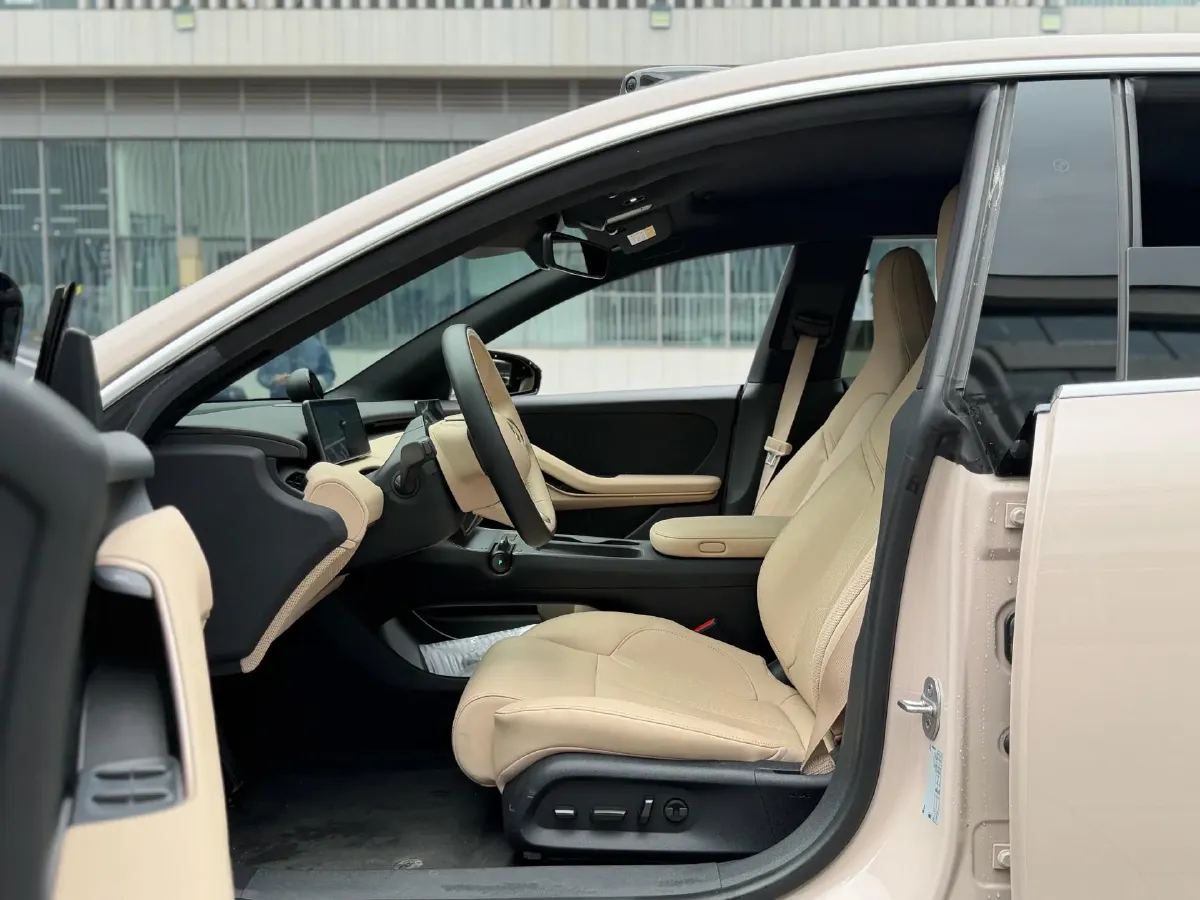 2022 JunTian HeiWuShi Youth 2.0T 203HP L4 6AT,autocango,china used car exporter,china ev exporter,chinese used car exporter,chinese used ev exporter