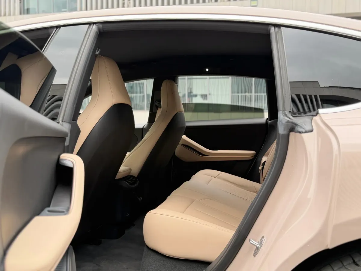 2022 JunTian HeiWuShi Youth 2.0T 203HP L4 6AT,autocango,china used car exporter,china ev exporter,chinese used car exporter,chinese used ev exporter