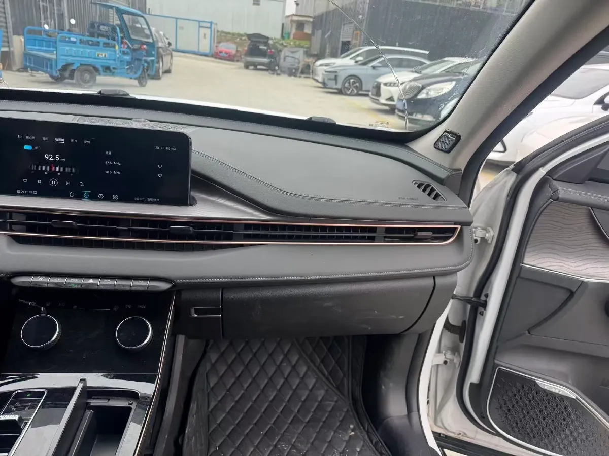 2022 Chevrolet Monza 1.5L 113HP L4 6AT,autocango,china used car exporter,china ev exporter,chinese used car exporter,chinese used ev exporter