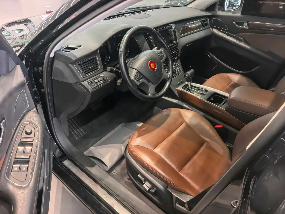 2017 HongQi H7 2.0T 204HP L4 6AT,autocango,china used car exporter,china ev exporter,chinese used car exporter,chinese used ev exporter