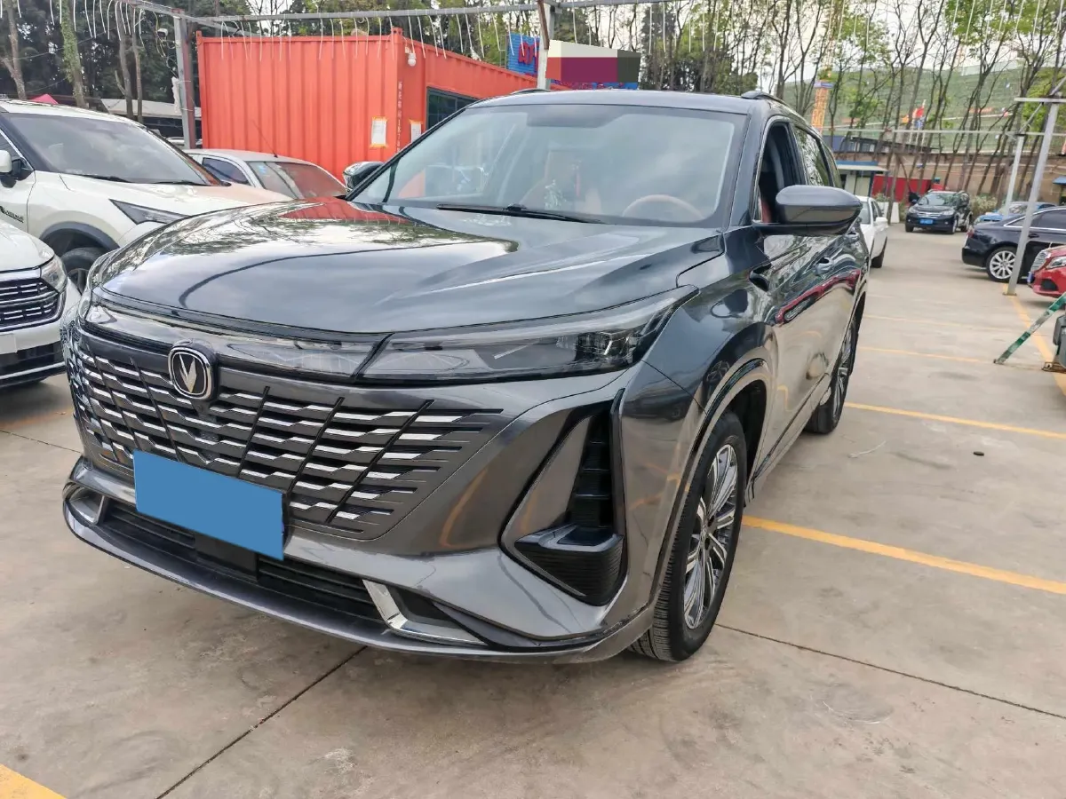 2023 ChangAn CS75 Plus 1.5T 188HP L4 8AT,autocango,china used car exporter,china ev exporter,chinese used car exporter,chinese used ev exporter