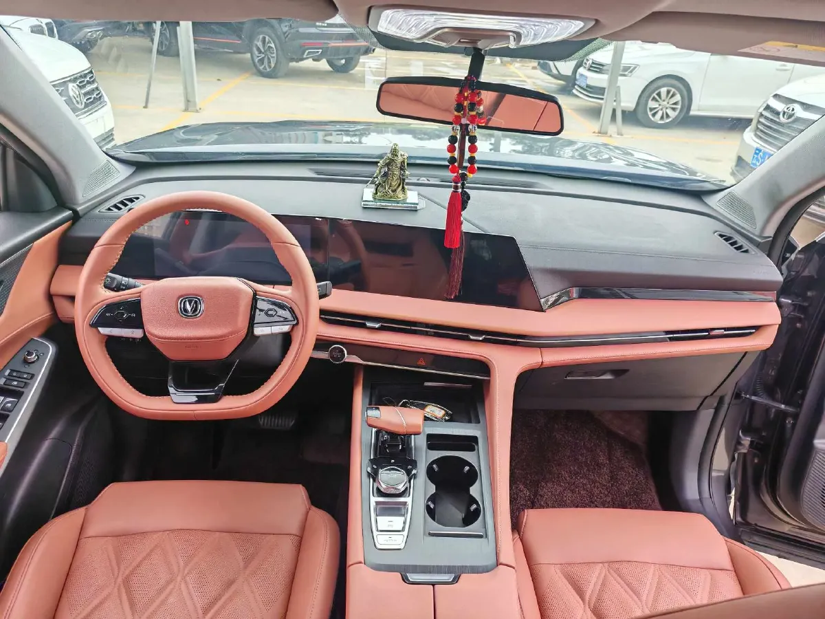 2023 ChangAn CS75 Plus 1.5T 188HP L4 8AT,autocango,china used car exporter,china ev exporter,chinese used car exporter,chinese used ev exporter