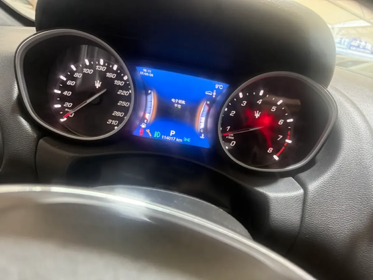 2018 Jaguar XJ 3.0T 340HP V6 8AT,autocango,china used car exporter,china ev exporter,chinese used car exporter,chinese used ev exporter