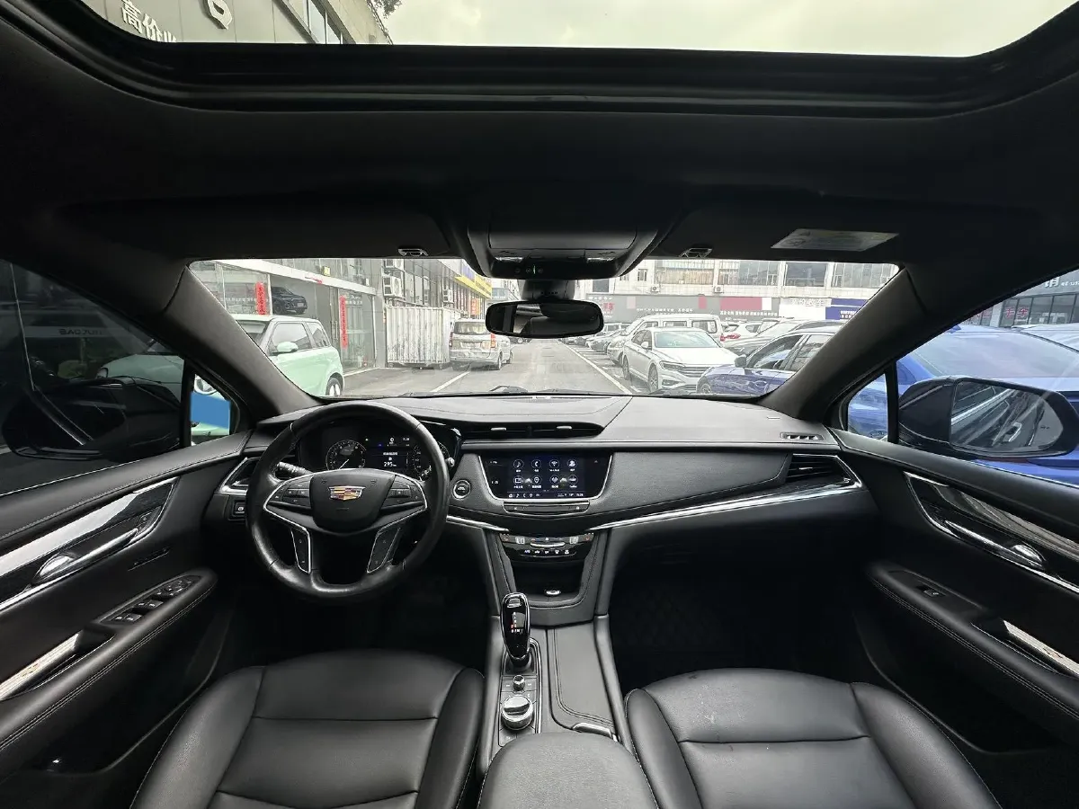 2022 Cadillac XT5 2.0T 237HP L4 9AT,autocango,china used car exporter,china ev exporter,chinese used car exporter,chinese used ev exporter