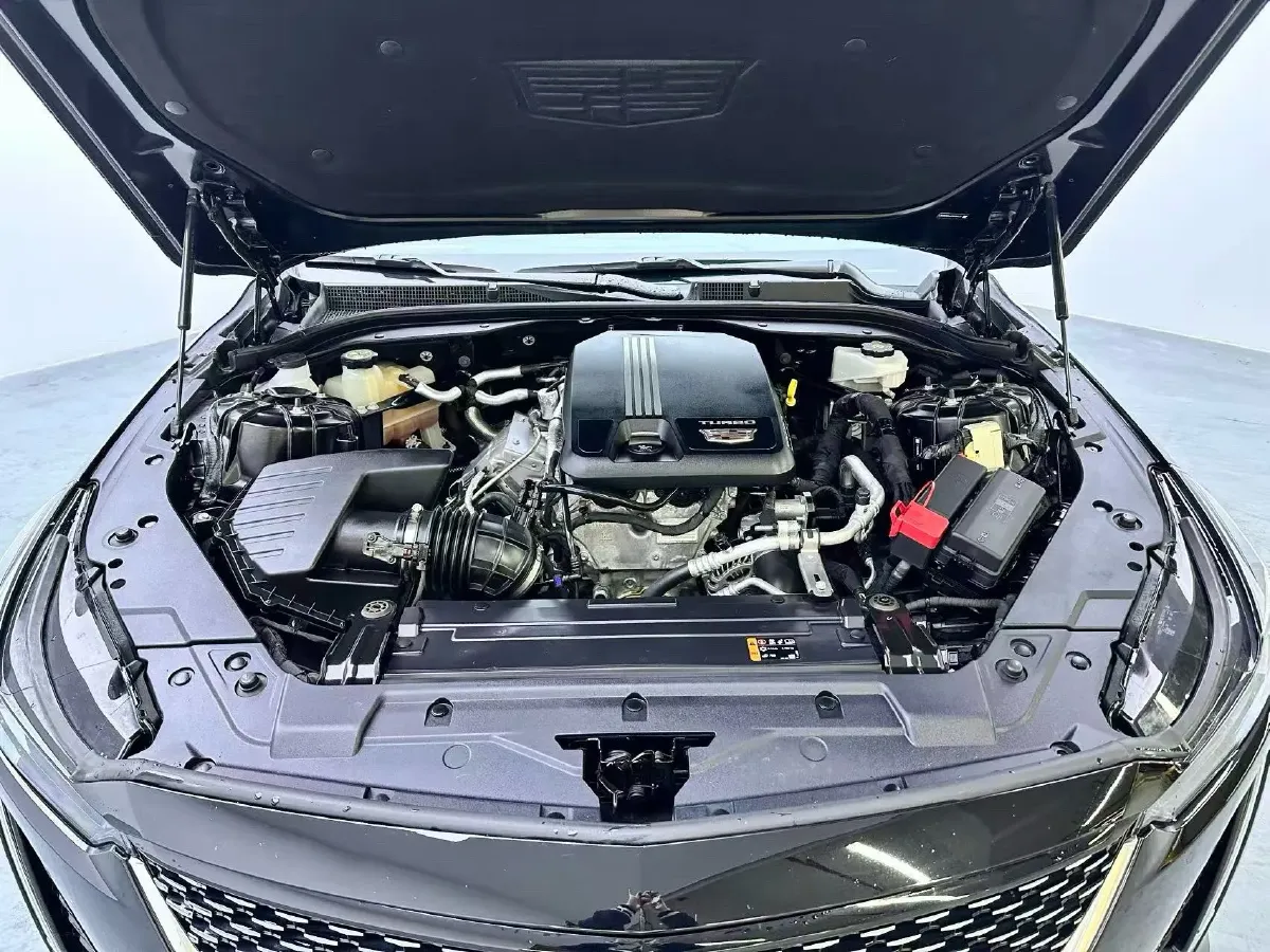 2023 Cadillac CT5 2.0T 237HP L4 10AT,autocango,china used car exporter,china ev exporter,chinese used car exporter,chinese used ev exporter