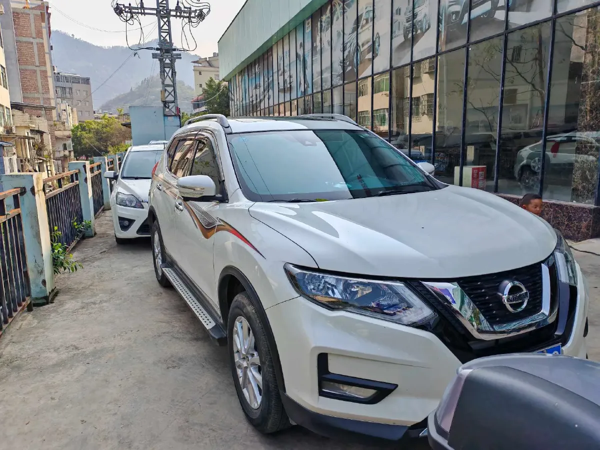 2020 Nissan X-Trail 2.0L 154HP L4 CVT,autocango,china used car exporter,china ev exporter,chinese used car exporter,chinese used ev exporter