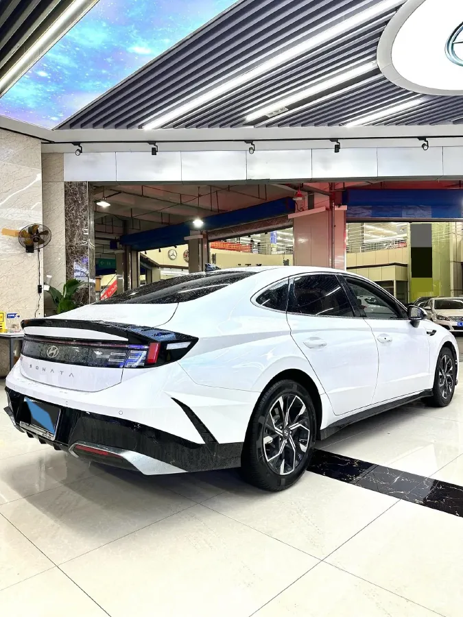 2024 Hyundai Sonata 1.5T 170HP L4 8AT,autocango,china used car exporter,china ev exporter,chinese used car exporter,chinese used ev exporter