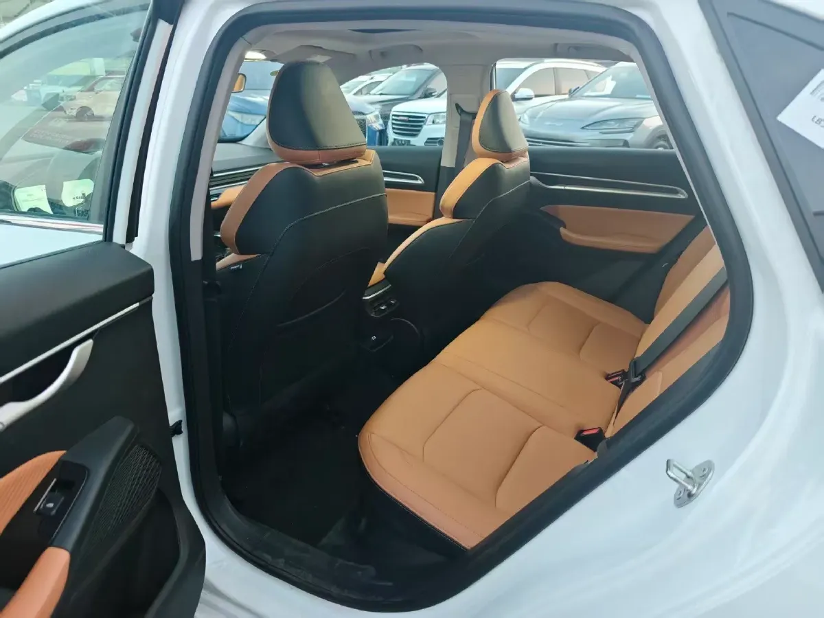 2023 Geely Emgrand 1.5L 127HP L4 CVT,autocango,china used car exporter,china ev exporter,chinese used car exporter,chinese used ev exporter