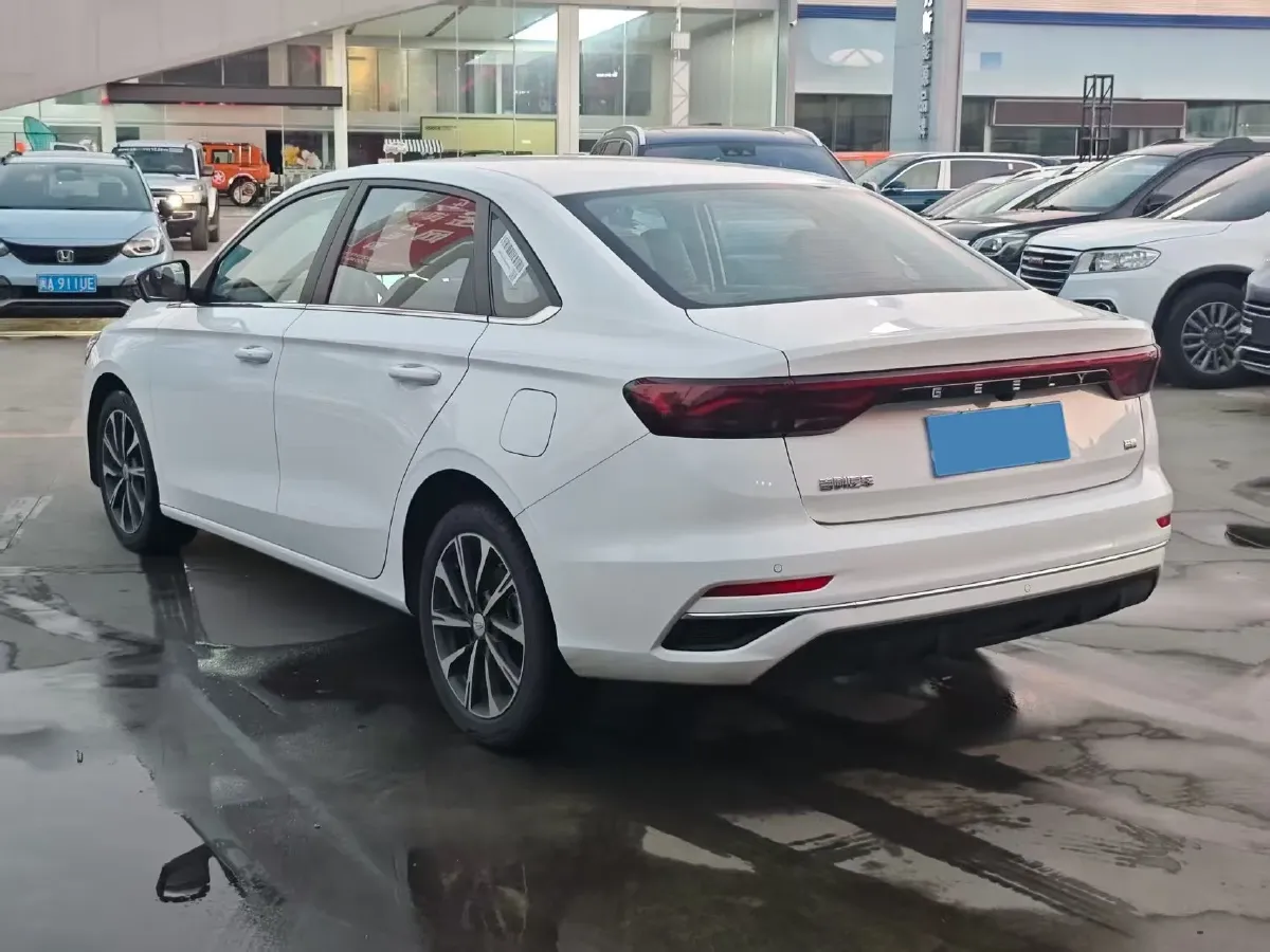 2023 Geely Emgrand 1.5L 127HP L4 CVT,autocango,china used car exporter,china ev exporter,chinese used car exporter,chinese used ev exporter