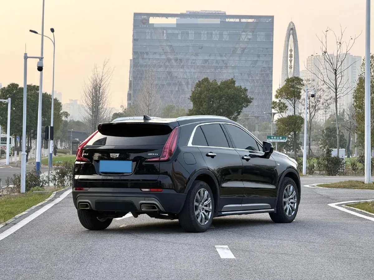 2020 Cadillac XT4 2.0T 241HP L4 9AT,autocango,china used car exporter,china ev exporter,chinese used car exporter,chinese used ev exporter