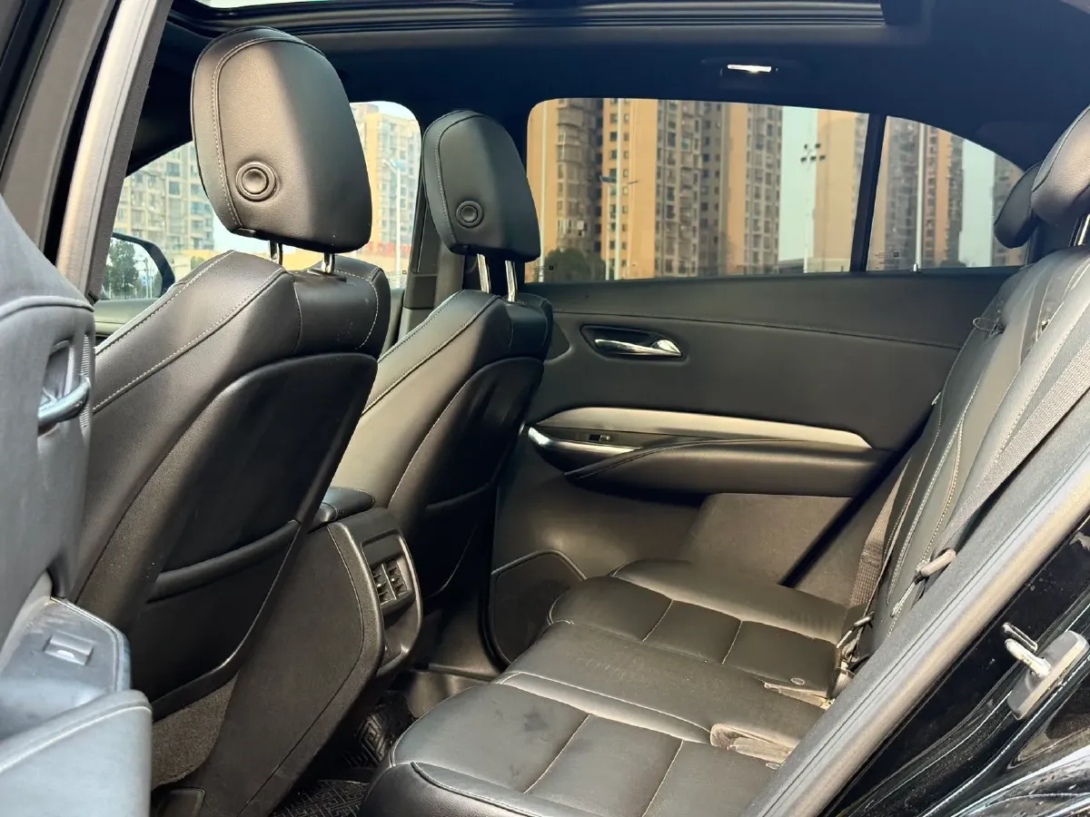 2020 Cadillac XT4 2.0T 241HP L4 9AT,autocango,china used car exporter,china ev exporter,chinese used car exporter,chinese used ev exporter