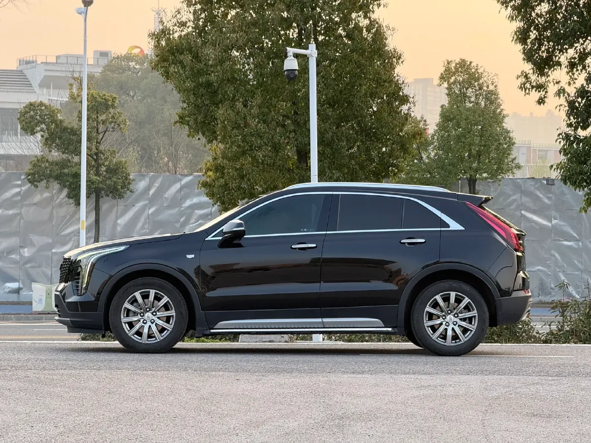2020 Cadillac XT4 2.0T 241HP L4 9AT,autocango,china used car exporter,china ev exporter,chinese used car exporter,chinese used ev exporter
