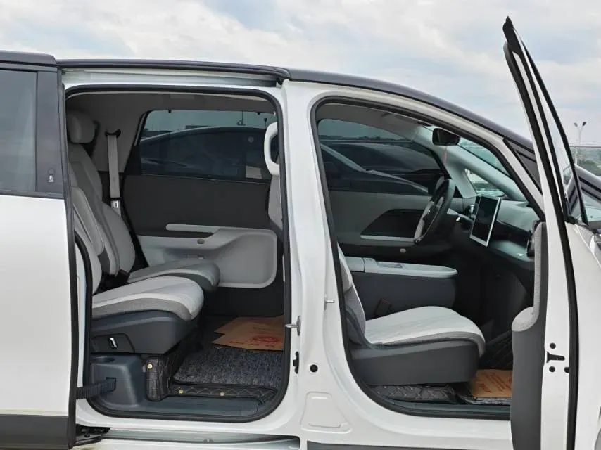 2023 JAC T8 2.0T 170HP L4 8AT,autocango,china used car exporter,china ev exporter,chinese used car exporter,chinese used ev exporter