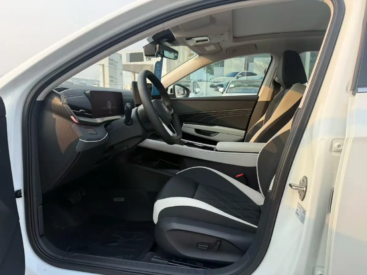 2026 Volkswagen Sagitar 1.5T 160HP L4 7DCT,autocango,china used car exporter,china ev exporter,chinese used car exporter,chinese used ev exporter