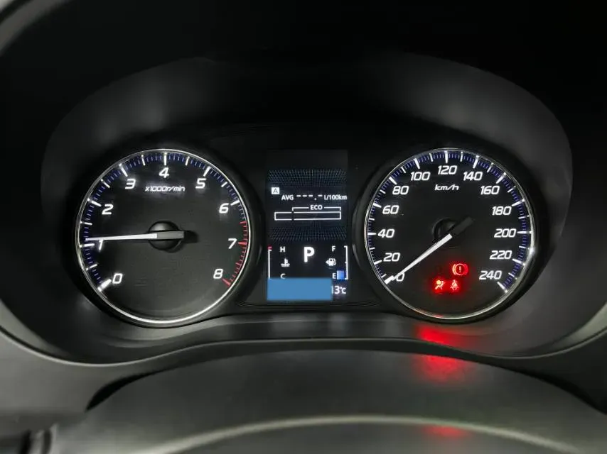 2021 Mitsubishi Outlander 2.0L 166HP L4 CVT,autocango,china used car exporter,china ev exporter,chinese used car exporter,chinese used ev exporter