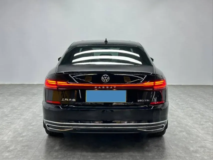 2025 Volkswagen Passat 2.0T 220HP L4 7DCT,autocango,china used car exporter,china ev exporter,chinese used car exporter,chinese used ev exporter