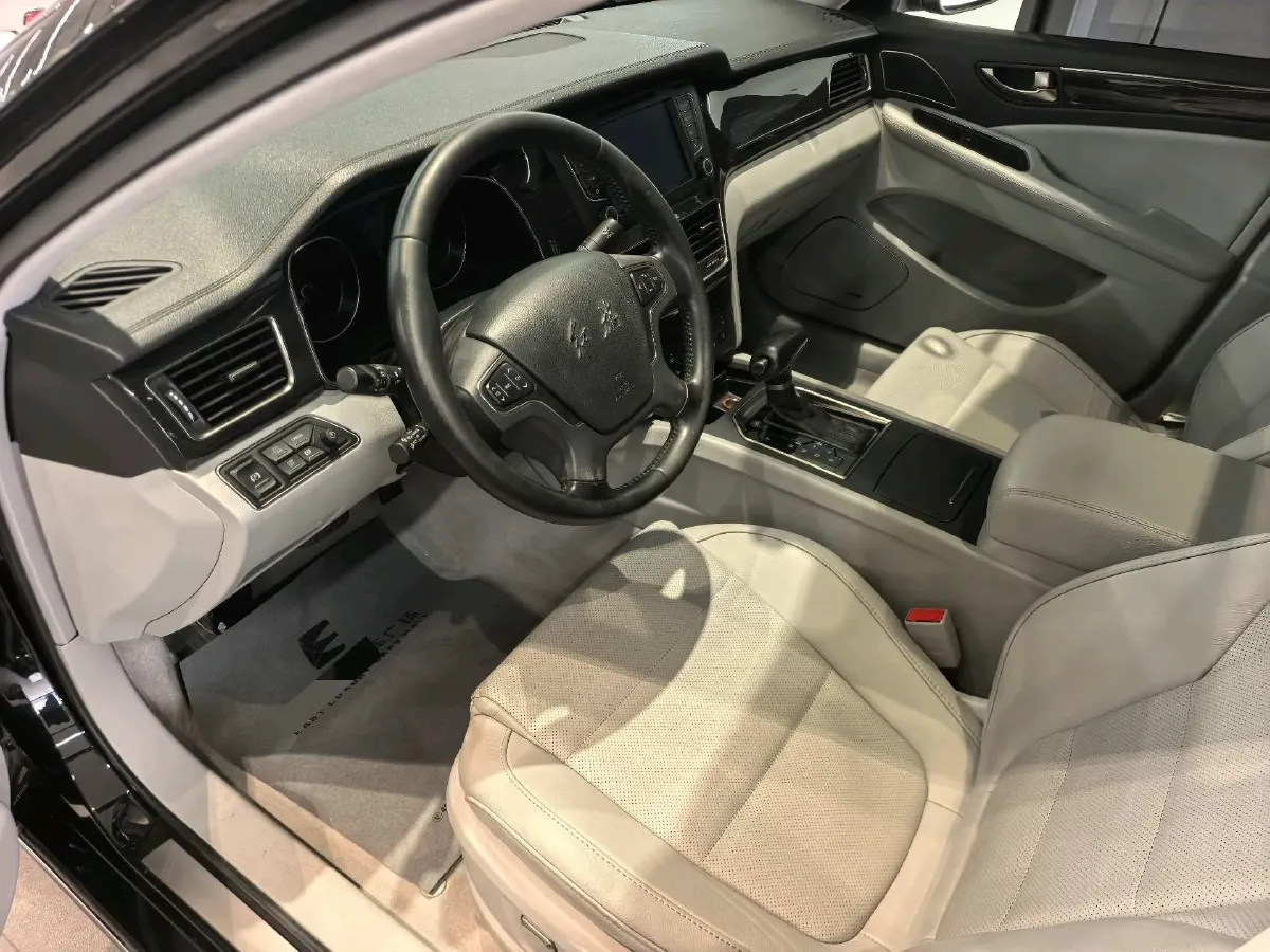 2012 Toyota Crown 2.5L 193HP V6 6AT,autocango,china used car exporter,china ev exporter,chinese used car exporter,chinese used ev exporter