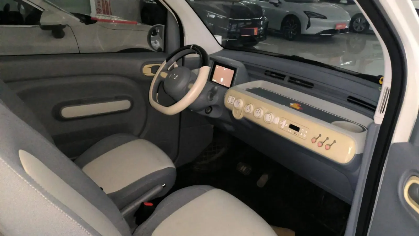 2025 Bestune Pony BEV 18.11KWH,autocango,china used car exporter,china ev exporter,chinese used car exporter,chinese used ev exporter