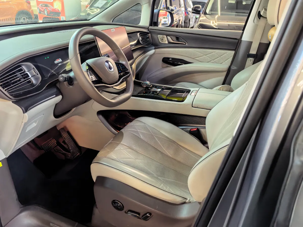 2022 Mercedes-Benz GLC Class 2.0T 197HP L4 9AT,autocango,china used car exporter,china ev exporter,chinese used car exporter,chinese used ev exporter