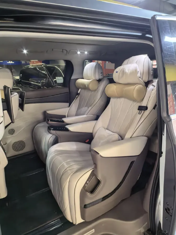 2022 Mercedes-Benz GLC Class 2.0T 197HP L4 9AT,autocango,china used car exporter,china ev exporter,chinese used car exporter,chinese used ev exporter