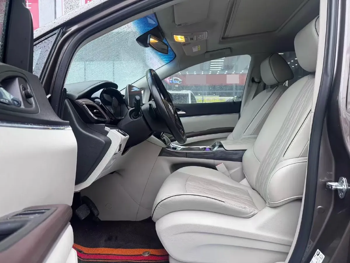 2022 Buick GL8 2.0T 237HP L4 9AT,autocango,china used car exporter,china ev exporter,chinese used car exporter,chinese used ev exporter