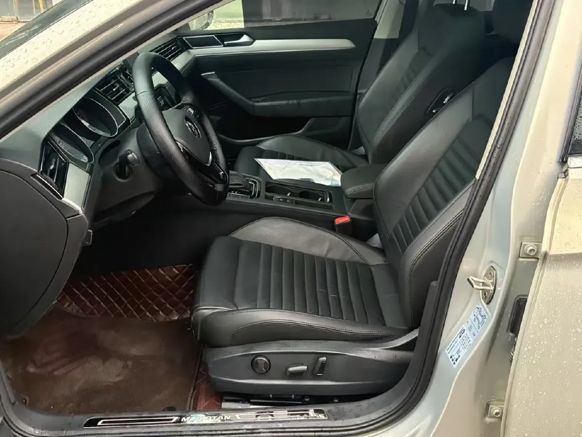 2018 Volkswagen Magotan 1.4T 150HP L4 7DCT,autocango,china used car exporter,china ev exporter,chinese used car exporter,chinese used ev exporter