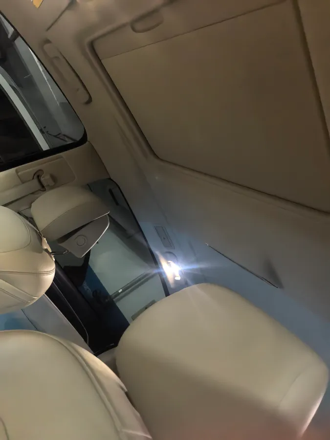 2022 Buick GL8 2.0T 237HP L4 9AT,autocango,china used car exporter,china ev exporter,chinese used car exporter,chinese used ev exporter