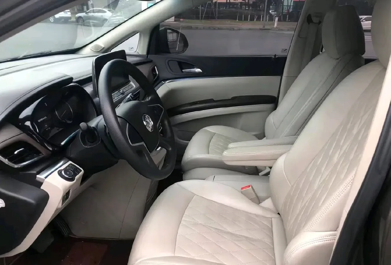 2023 Buick GL8 2.0T 237HP L4 9AT,autocango,china used car exporter,china ev exporter,chinese used car exporter,chinese used ev exporter