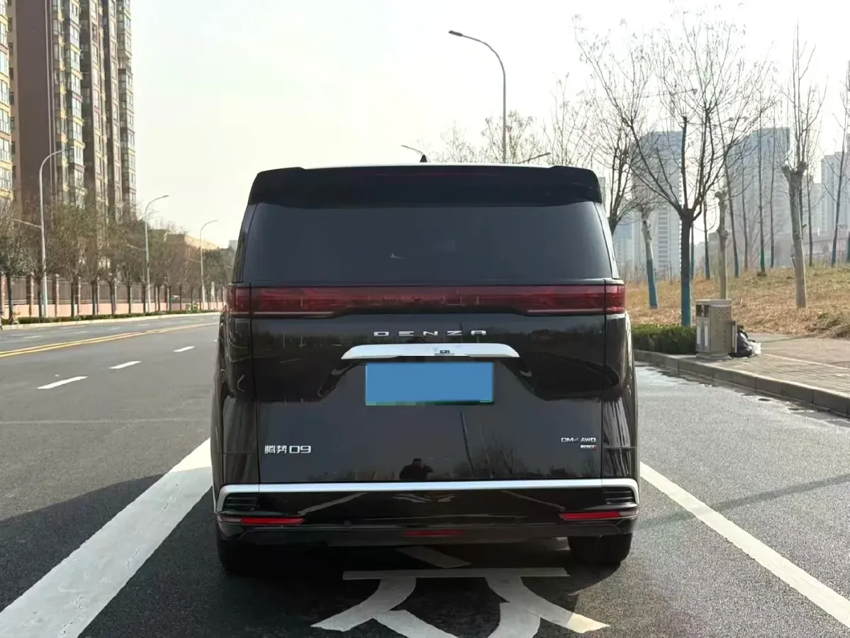 2024 Denza D9 1.5T 139HP L4 E-CVT PHEV 40KWH,autocango,china used car exporter,china ev exporter,chinese used car exporter,chinese used ev exporter